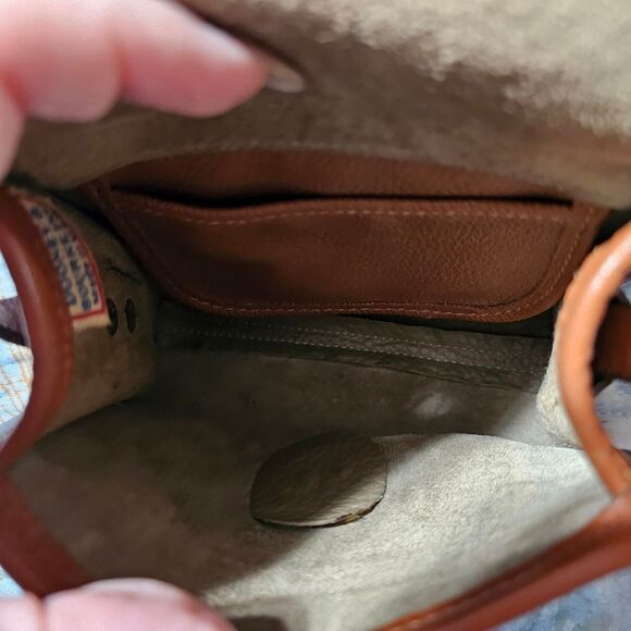 RARE Vintage Dooney and Bourke AWL 90s Mini  Crossbody - Picture 5 of 8